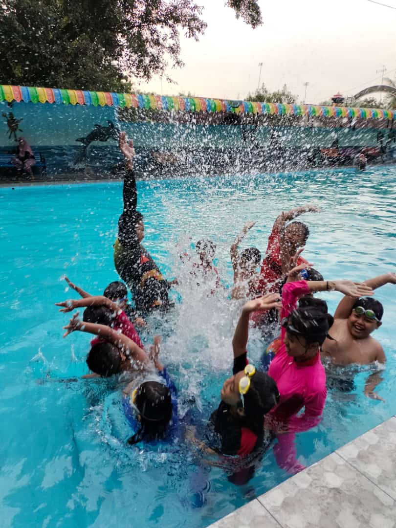 Ekstrakurikuler renang